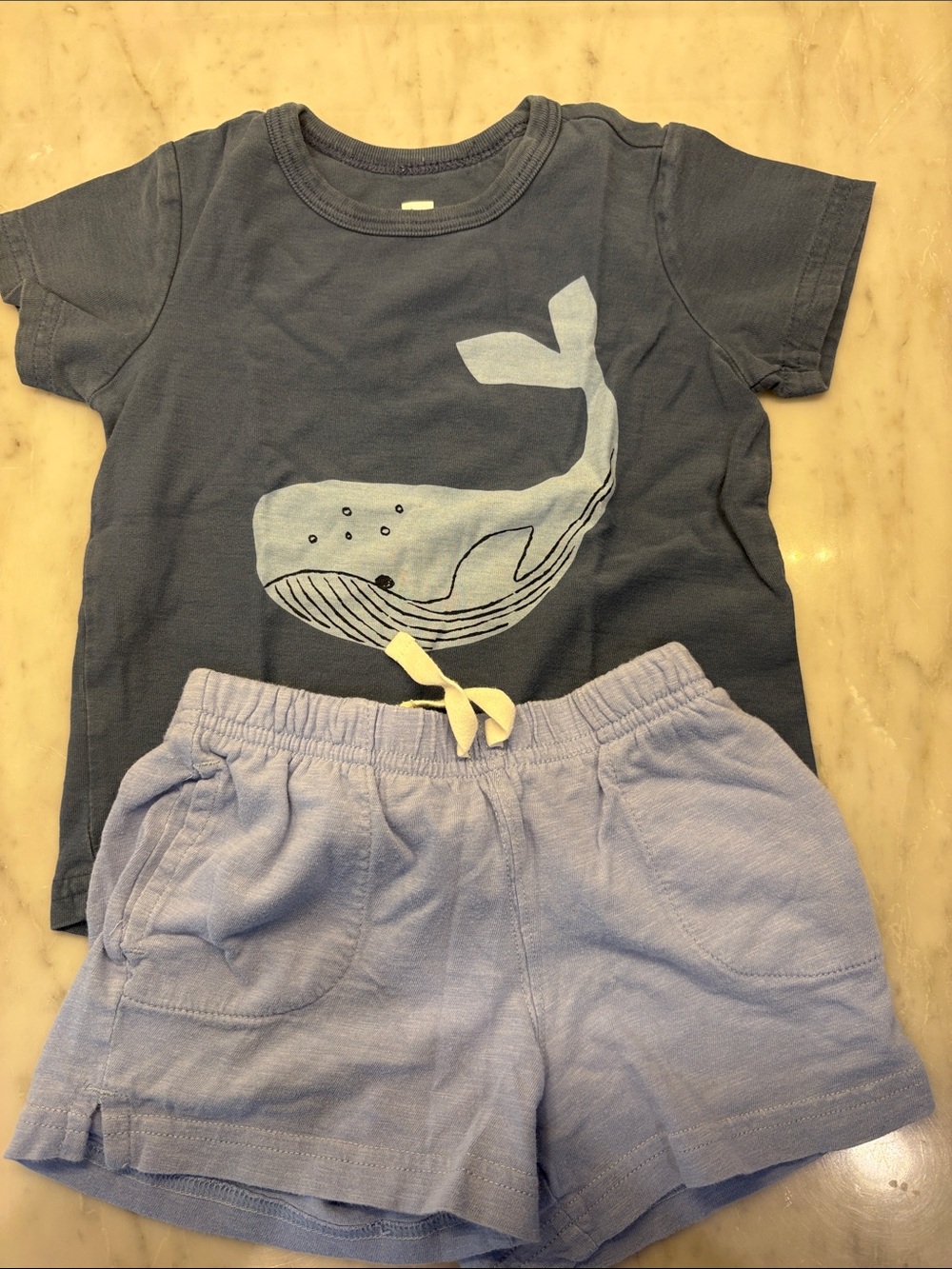 Mini Boden Whale Graphic Tee & Primary Light Blue Shorts Set - 12-18 months